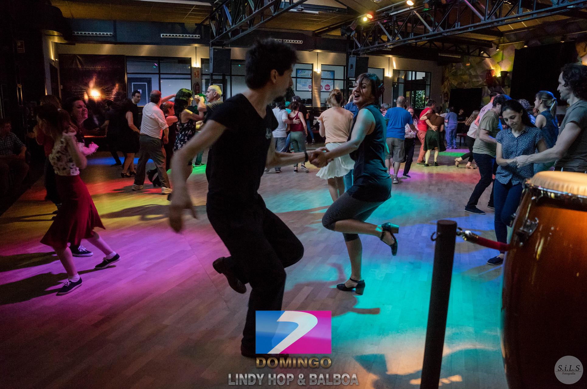 Sesión dominical de Swing con 2 ambientes, LindyHop & Balboa