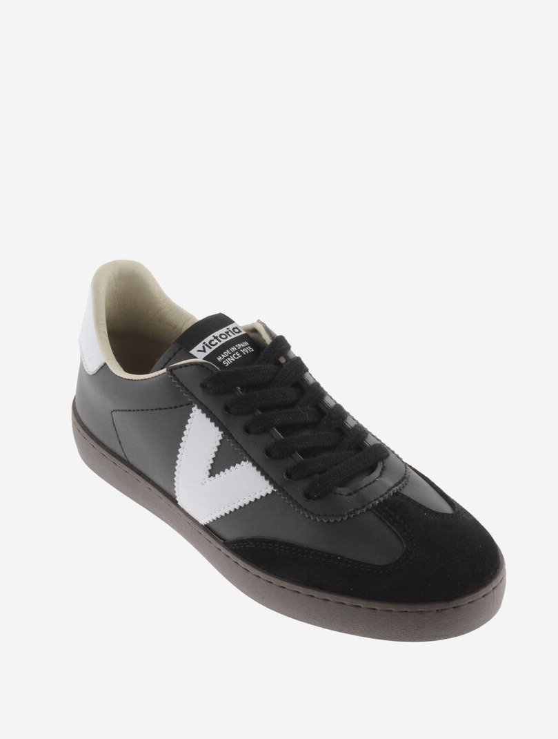 Modelo BERLÍN EFECTO PIEL CONTRASTE