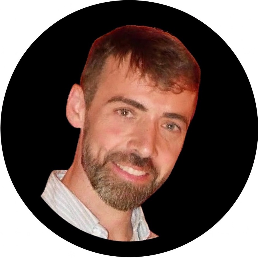 Front view of Oscar, focusing on the face