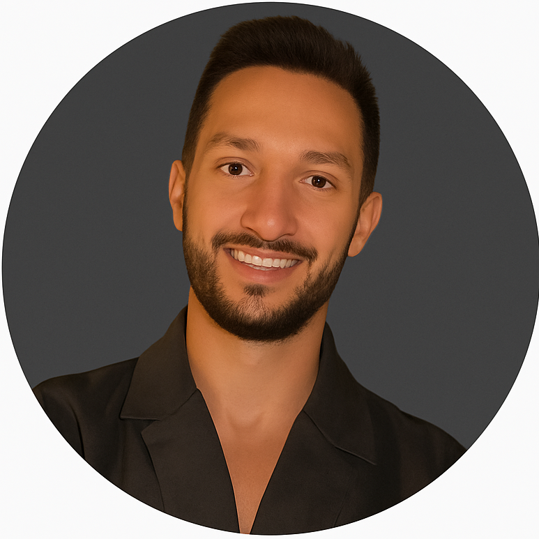 Vista frontal de Pavel, centrándose en la cara